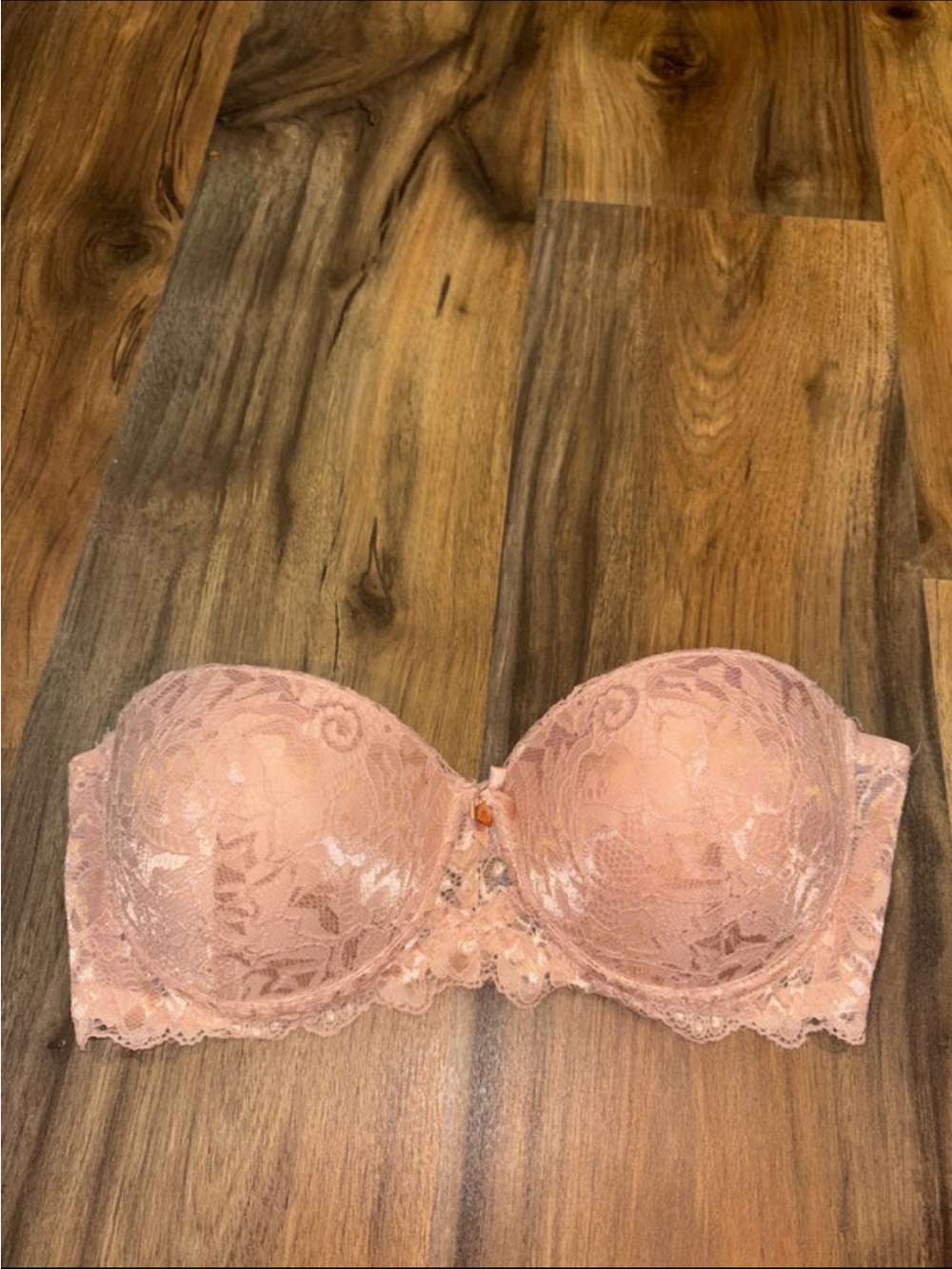 Marilyn Monroe Strapless Lace Bandeau - Light Pink